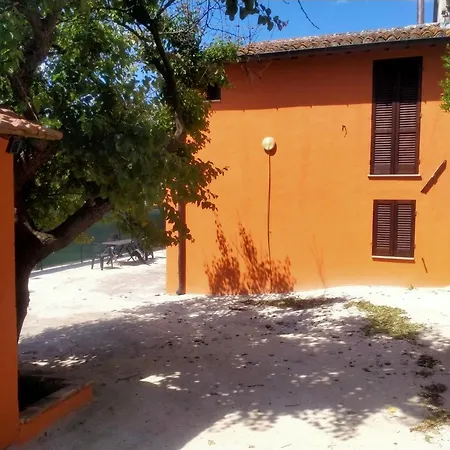 La Casa Di Aly פוליניו